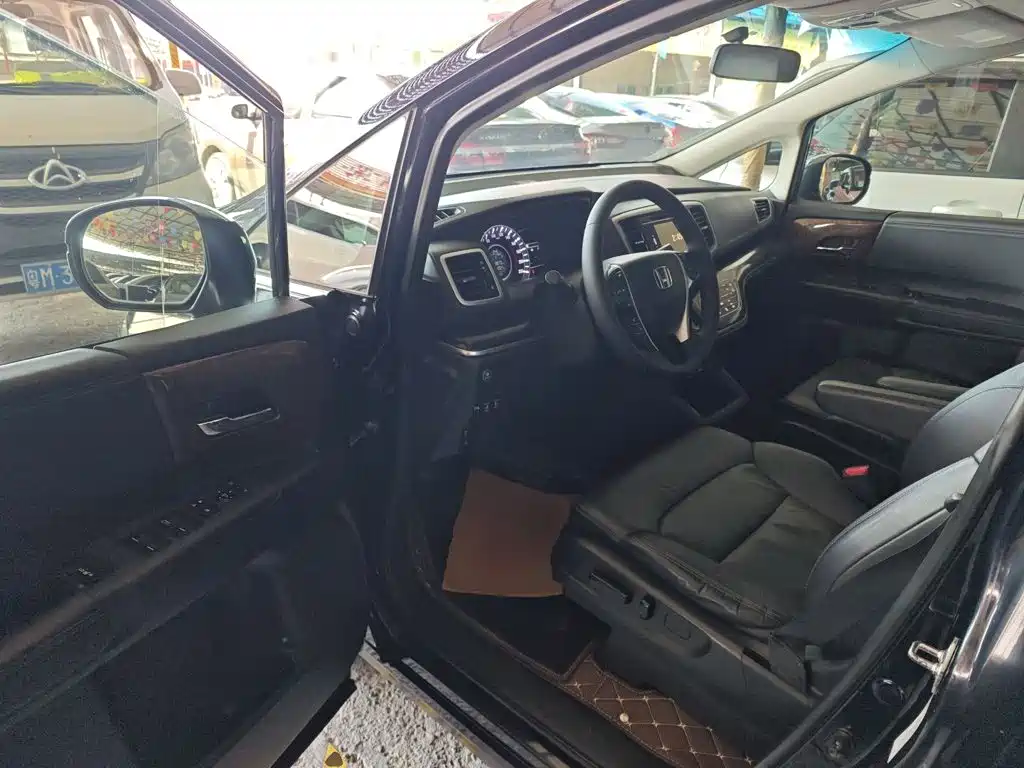 Honda Odyssey — миниатюра 16