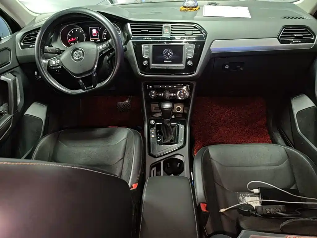 Volkswagen Tiguan L — миниатюра 14