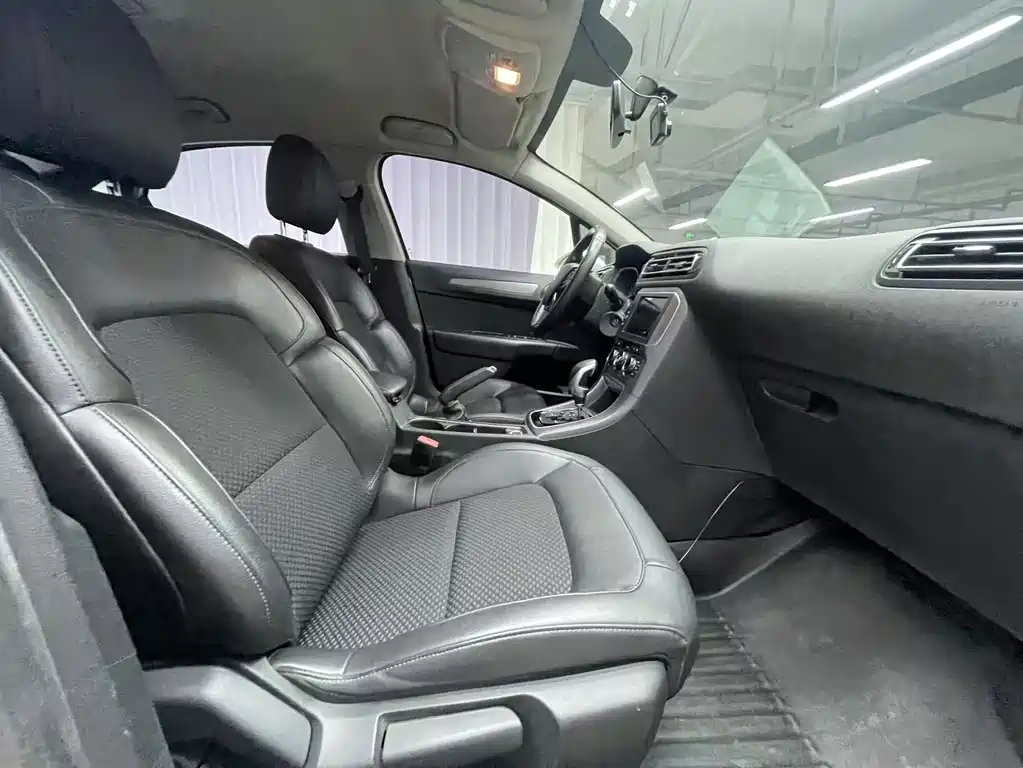 Citroen C4 1.6L Auto Luxury Type, фото 5