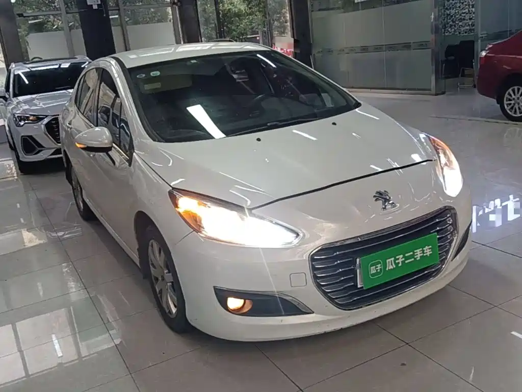 Peugeot 308 — миниатюра 4