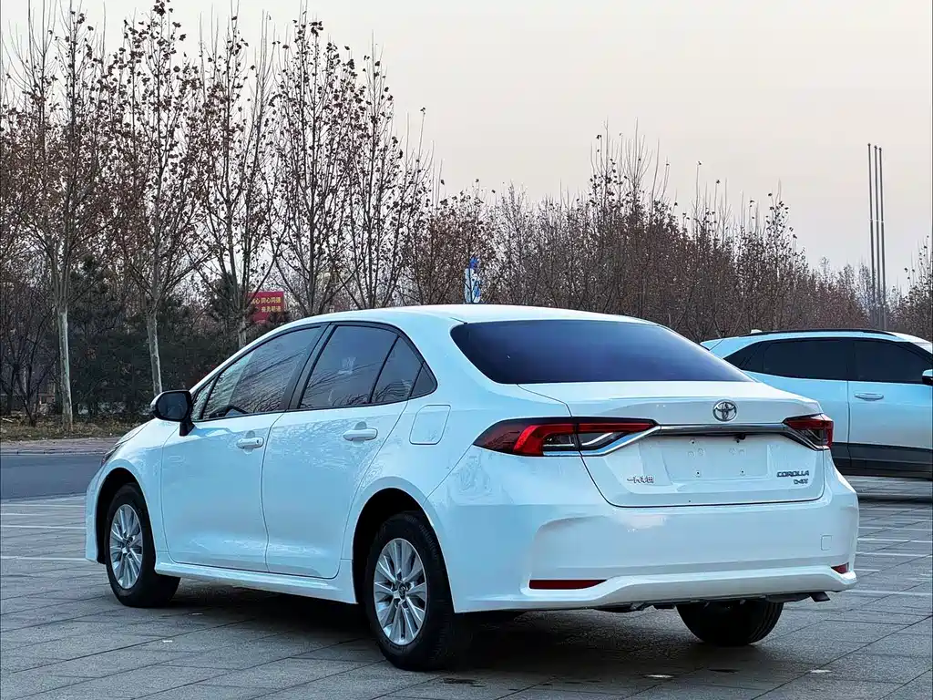 Toyota Corolla — миниатюра 9