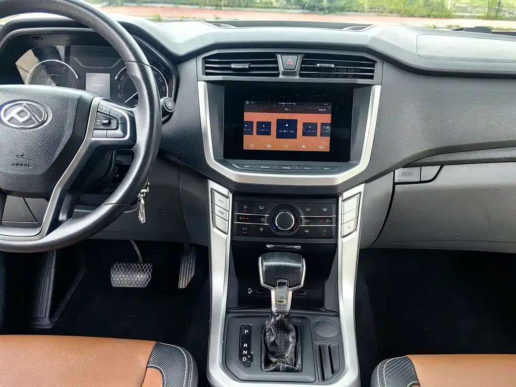 MAXUS T70 — миниатюра 14