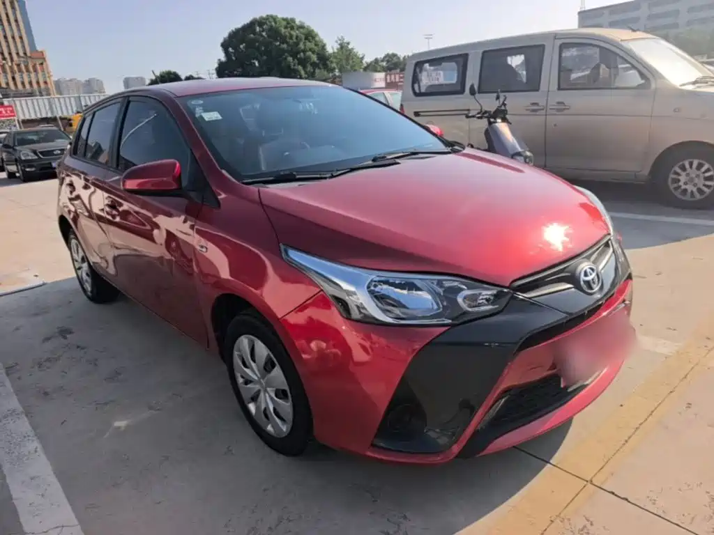Toyota Yaris L — миниатюра 4