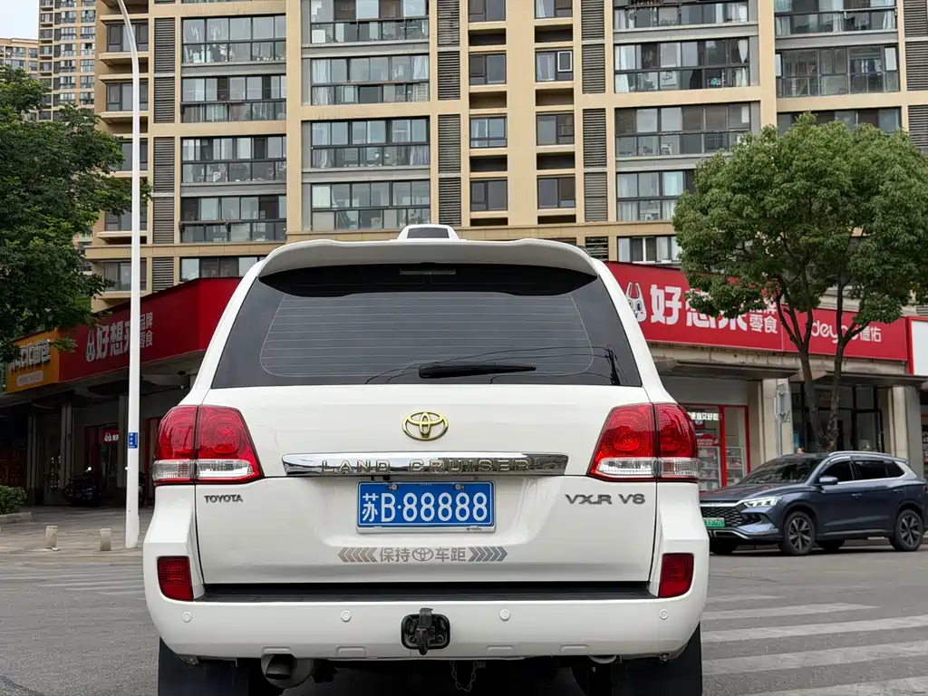 Toyota Land Cruiser 2010 4.7L AT VX