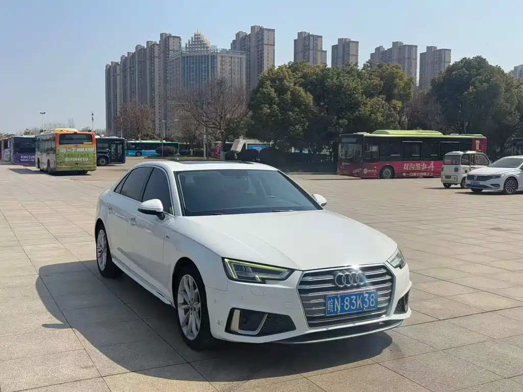 Audi A4L 2019