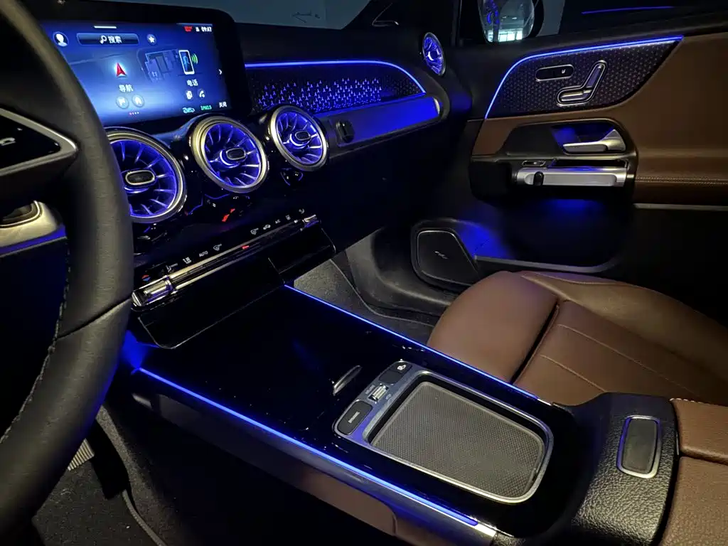 Mercedes-Benz EQB — миниатюра 17