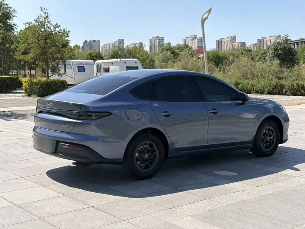 BYD Seal 05 DM-i — миниатюра 12