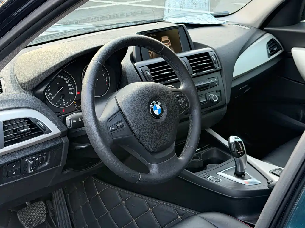 BMW 1 Series (Import) — миниатюра 9