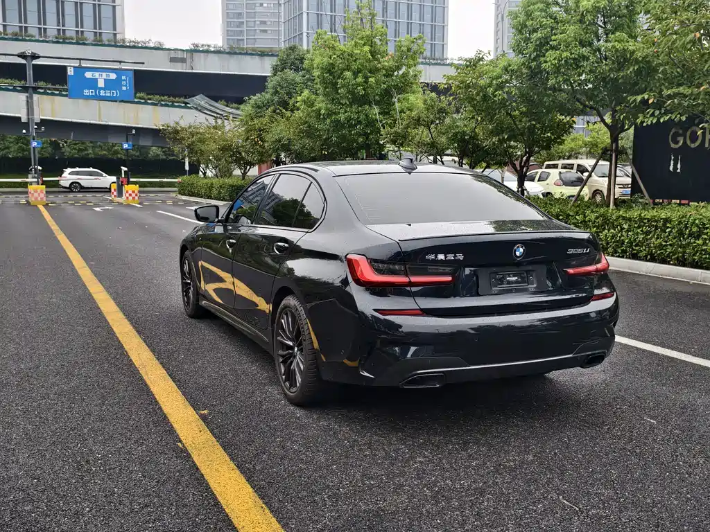 BMW 3 Series — миниатюра 6