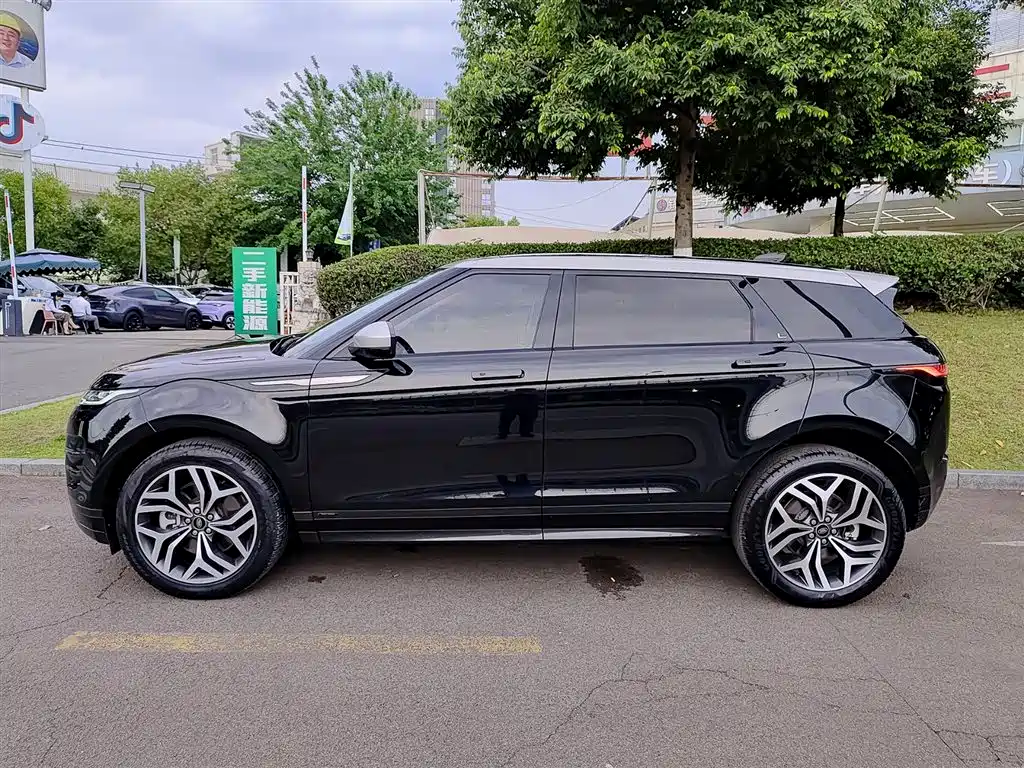 Land Rover Range Rover Evoque 2022 L 249PS R-Dynamic Luxury