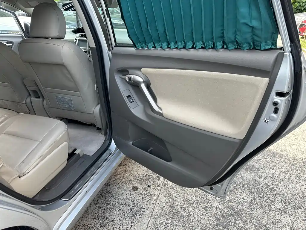 Toyota Verso — миниатюра 13