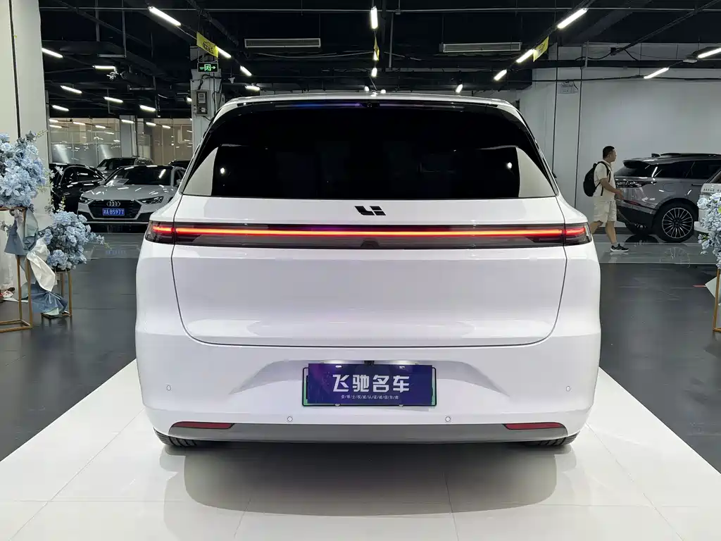Li Auto Li L6 — миниатюра 10