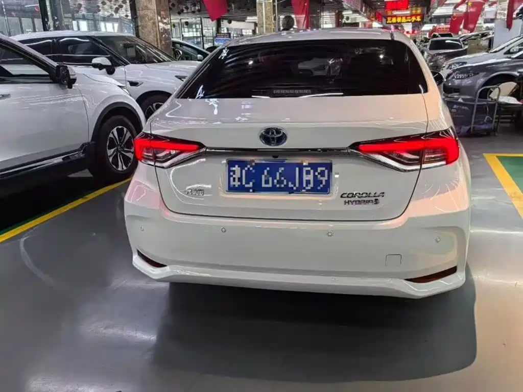 Toyota Corolla — миниатюра 5