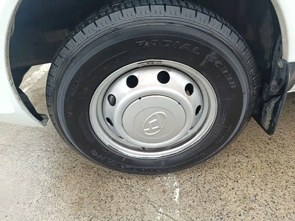 MAXUS V80 — миниатюра 23