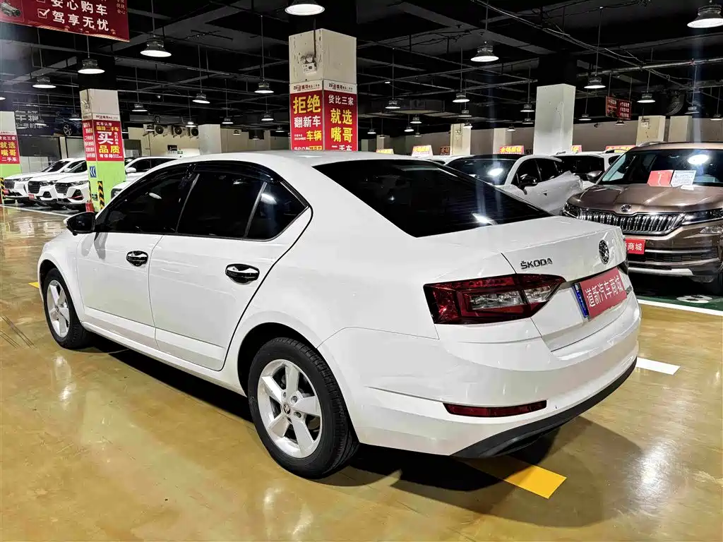 Skoda Octavia — миниатюра 9