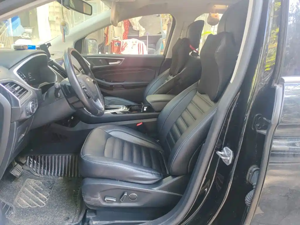 Ford Edge — миниатюра 11