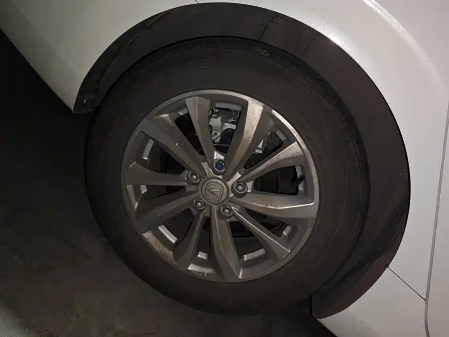 Changan Eado — миниатюра 6