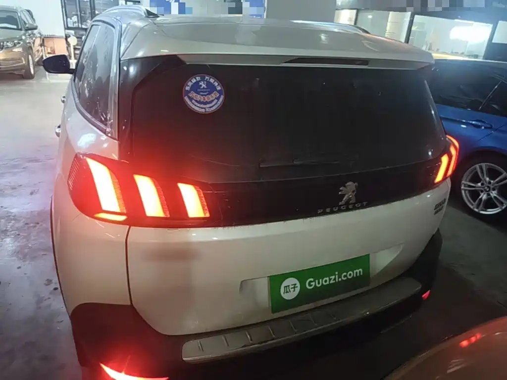 Peugeot 5008 — миниатюра 6