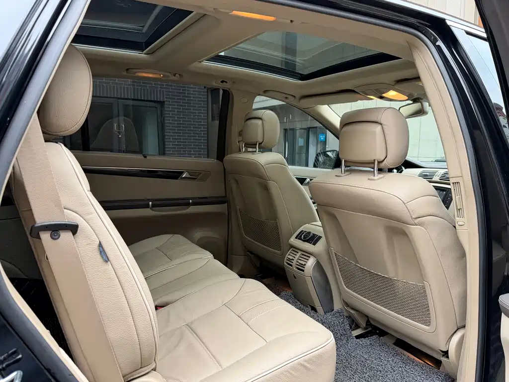 Mercedes-Benz R-Class — миниатюра 7