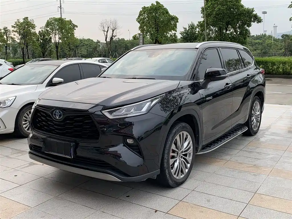 Toyota Highlander 2022 Hybrid 2.5L 4WD Premium Edition 7 seats