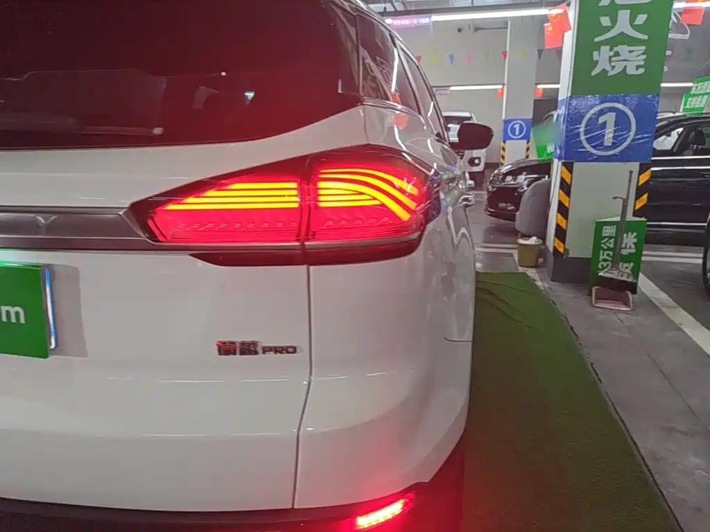Geely Boyue — миниатюра 8