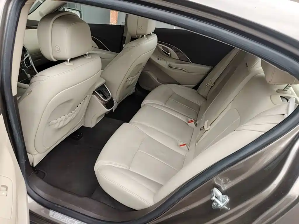 Buick LaCrosse — миниатюра 17