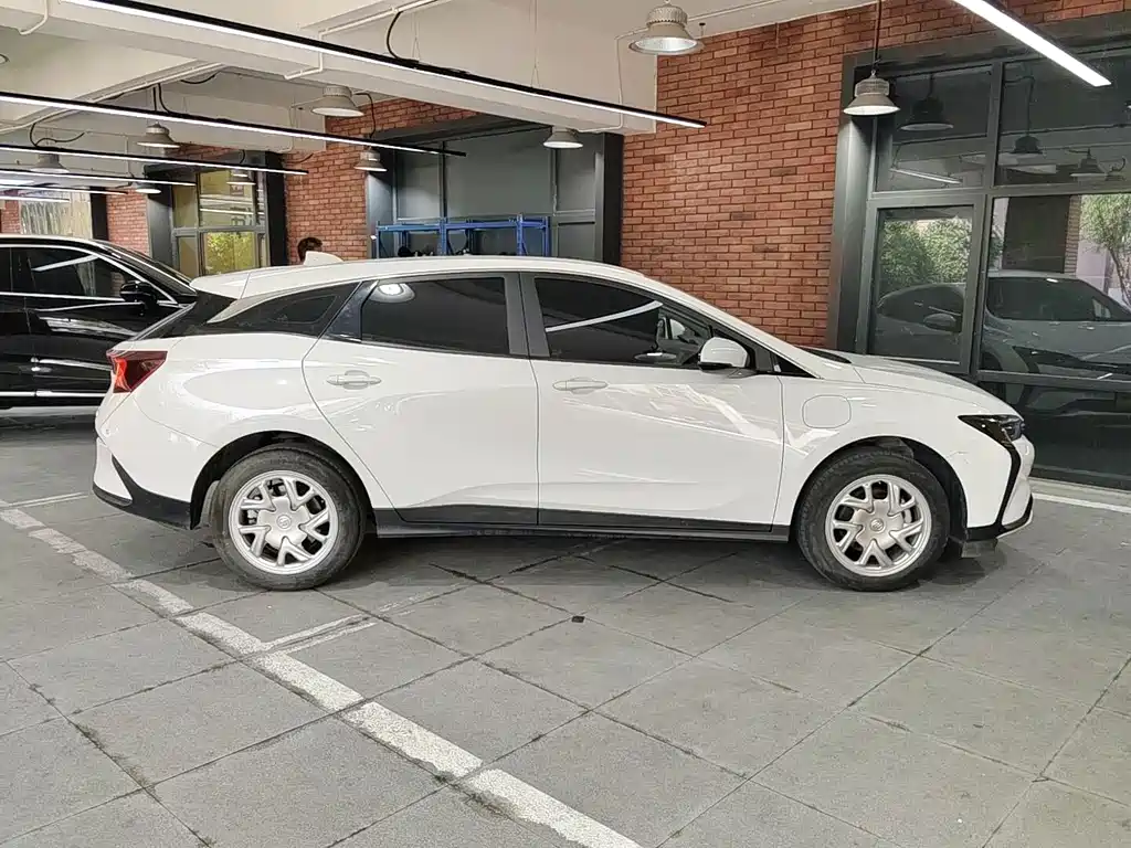 Buick Velite 6 — миниатюра 5