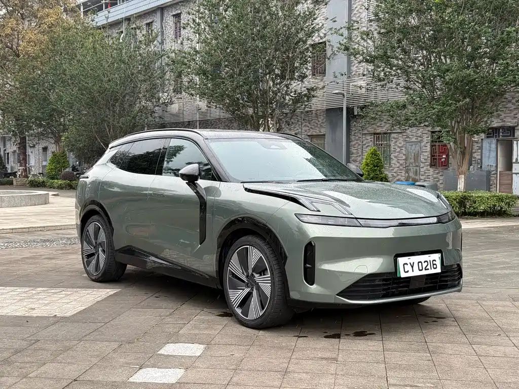 Lynk & Co 08 EM-P — миниатюра 3