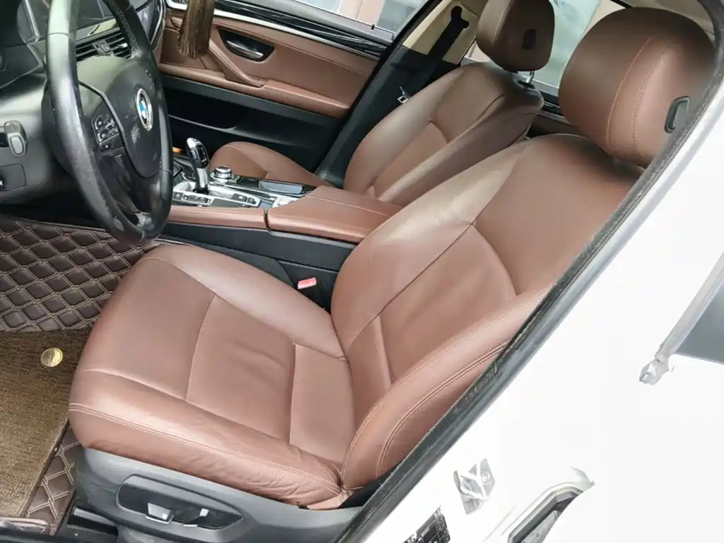 BMW 5 Series — миниатюра 15