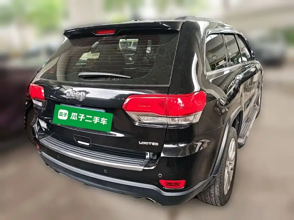 Jeep Grand Cherokee (Import) — миниатюра 10