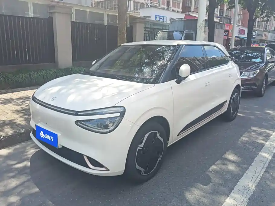 eπ Nano 01