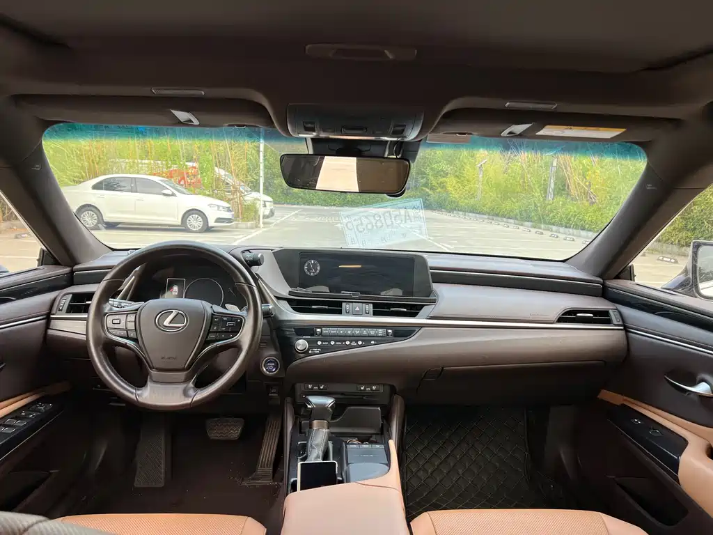 Lexus ES — миниатюра 5
