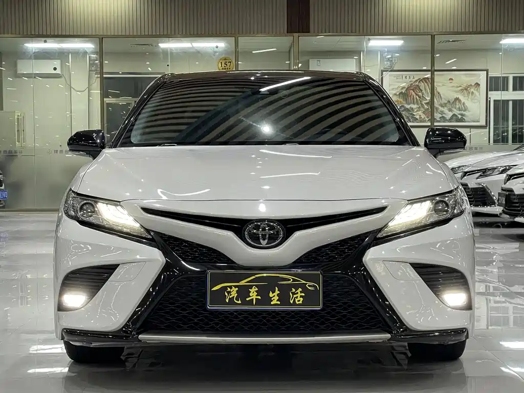 Toyota Camry 2.5S Sharp Fashion Edition China VI, фото 2