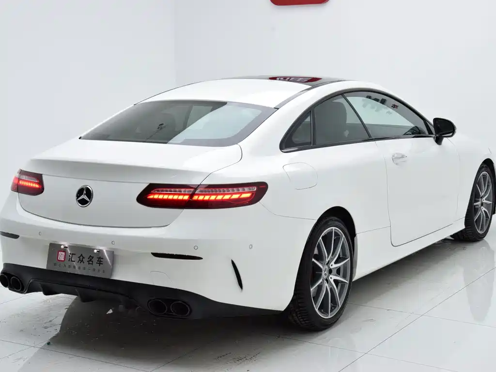 Mercedes-Benz E-Class (Import) — миниатюра 23