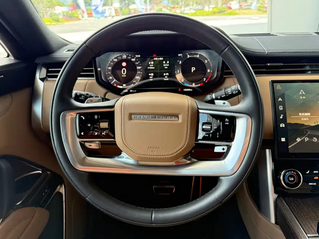 Land Rover Range Rover — миниатюра 12