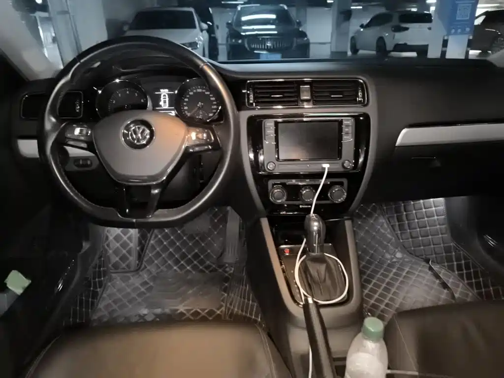 Volkswagen Sagitar — миниатюра 13