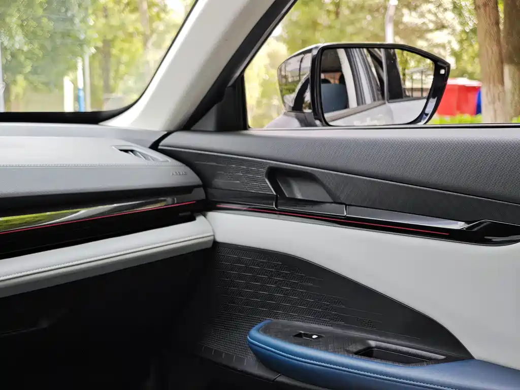 Changan UNI-V iDD — миниатюра 20