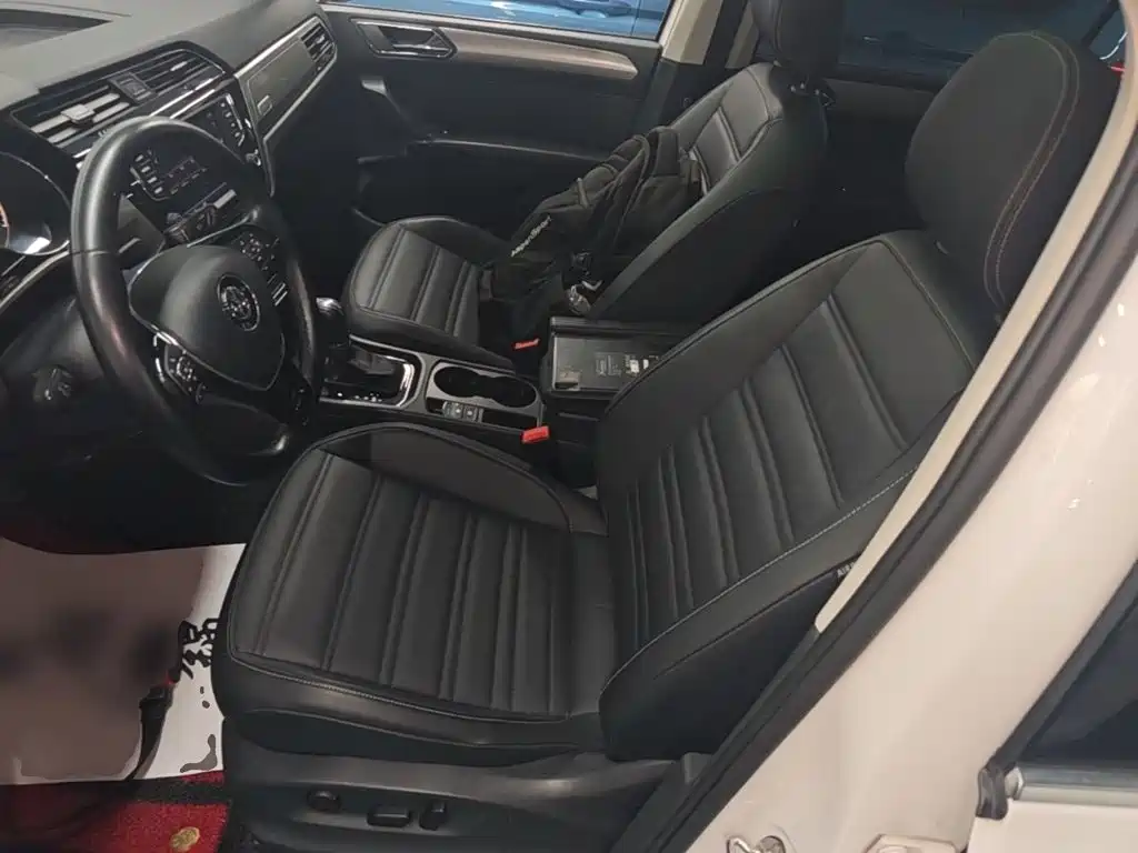 Volkswagen Touran — миниатюра 15