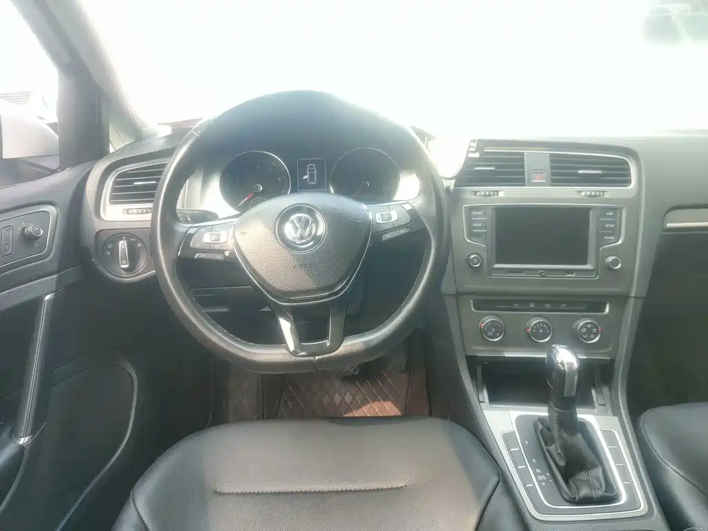 Volkswagen Golf — миниатюра 15