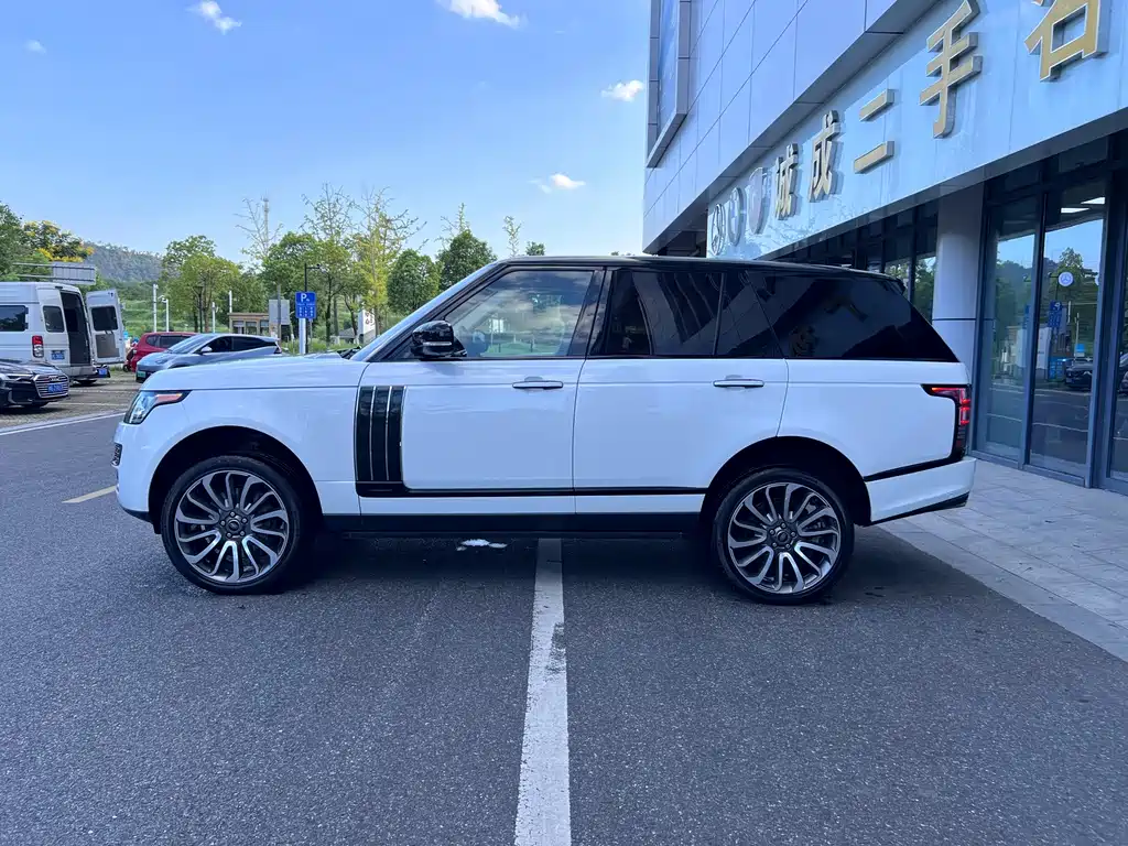 Land Rover Range Rover — миниатюра 7