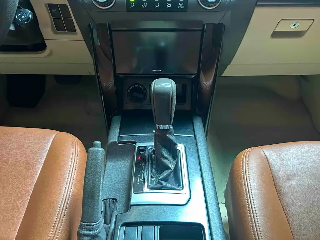 Toyota Prado (Import) — миниатюра 7
