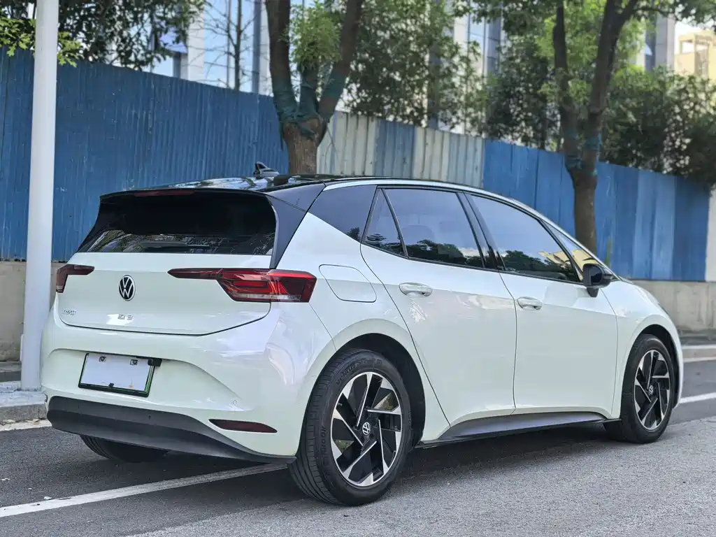 Volkswagen ID.3 — миниатюра 5