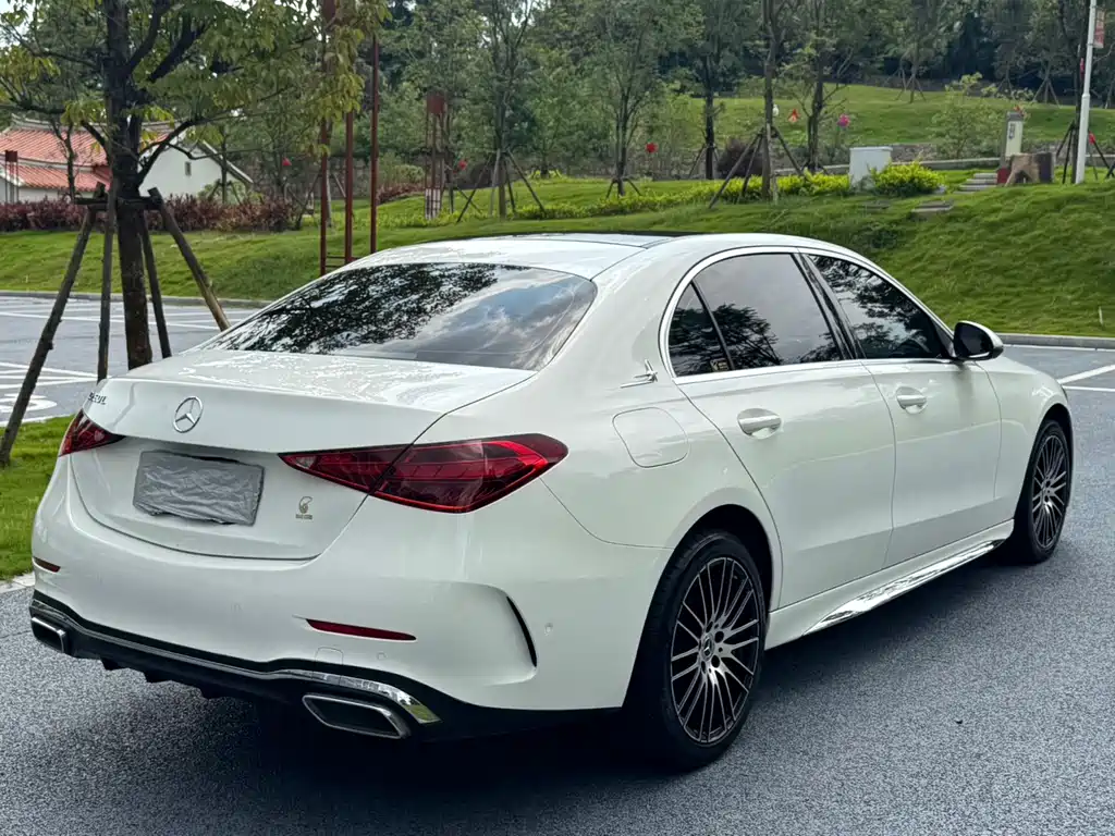 Mercedes-Benz C-Class — миниатюра 9