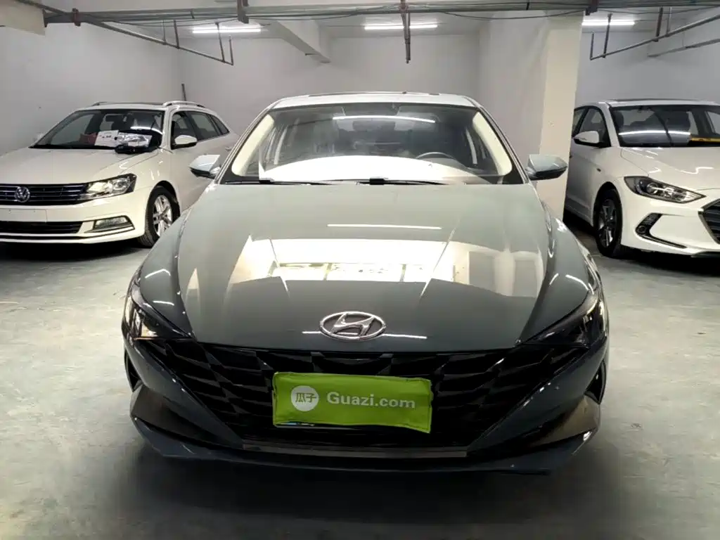 Hyundai Elantra — миниатюра 3