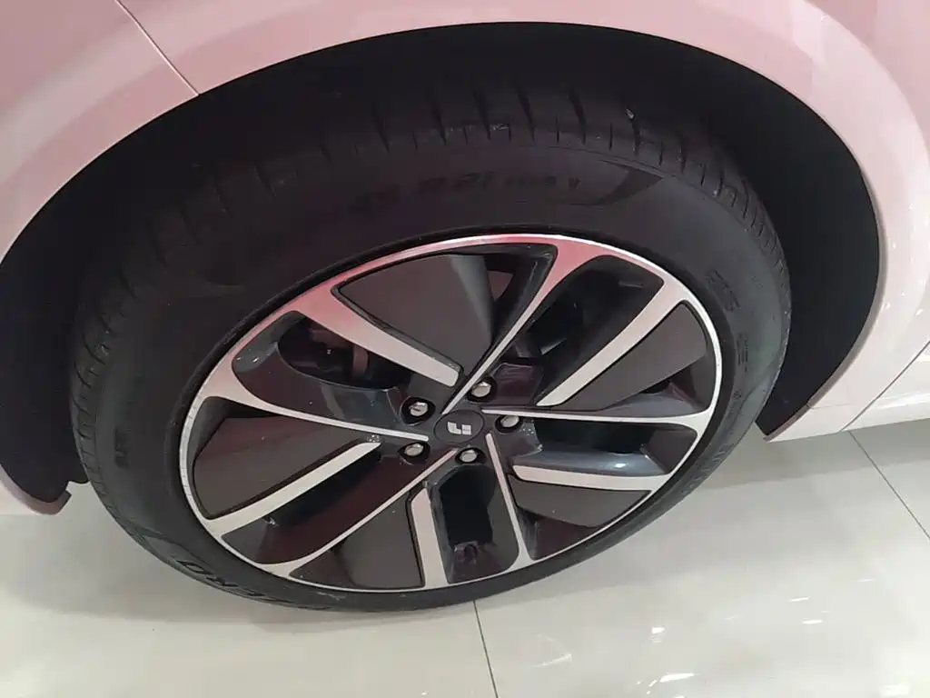 Li Auto Li L6 — миниатюра 23