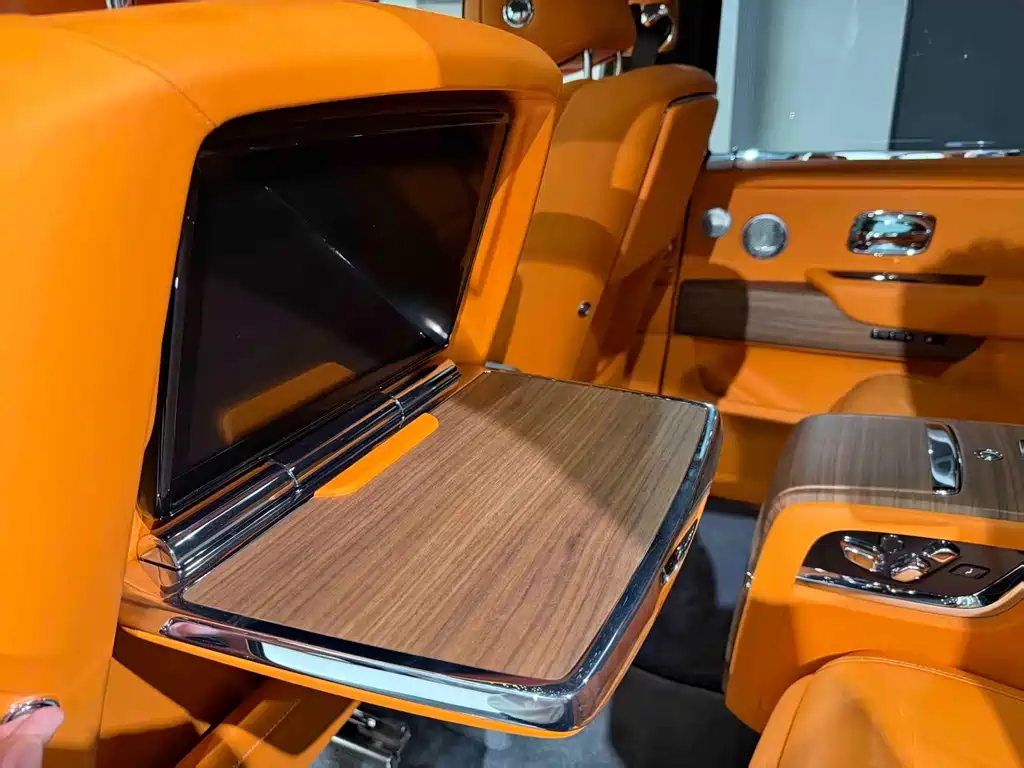 Rolls-Royce Cullinan 2018 мест