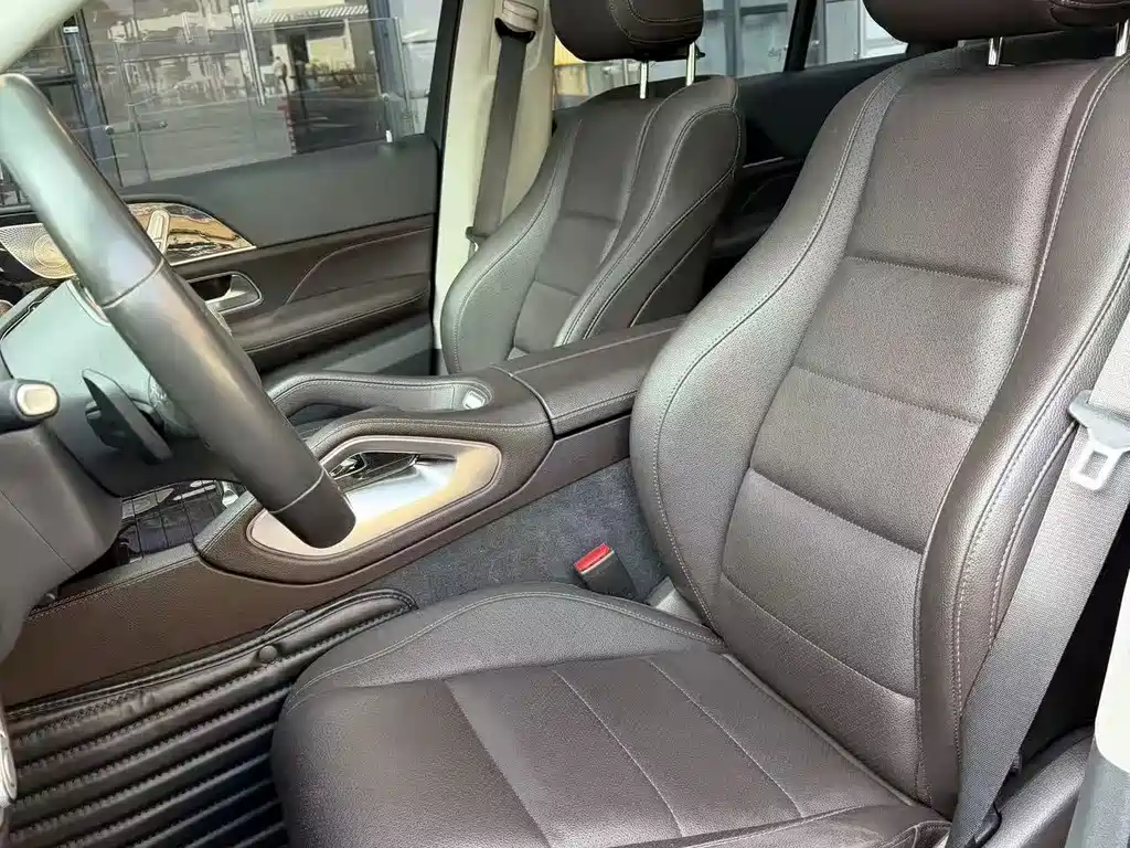 Mercedes-Benz GLE (Import) — миниатюра 4