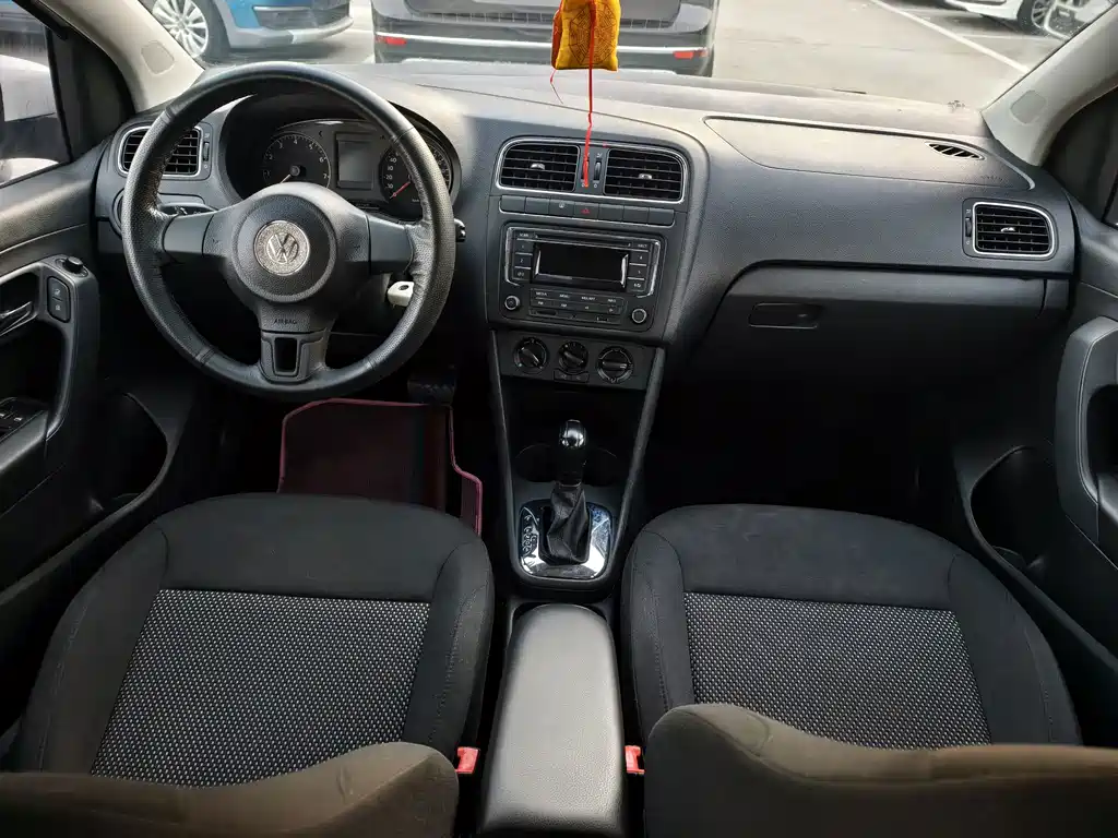 Volkswagen Polo — миниатюра 9