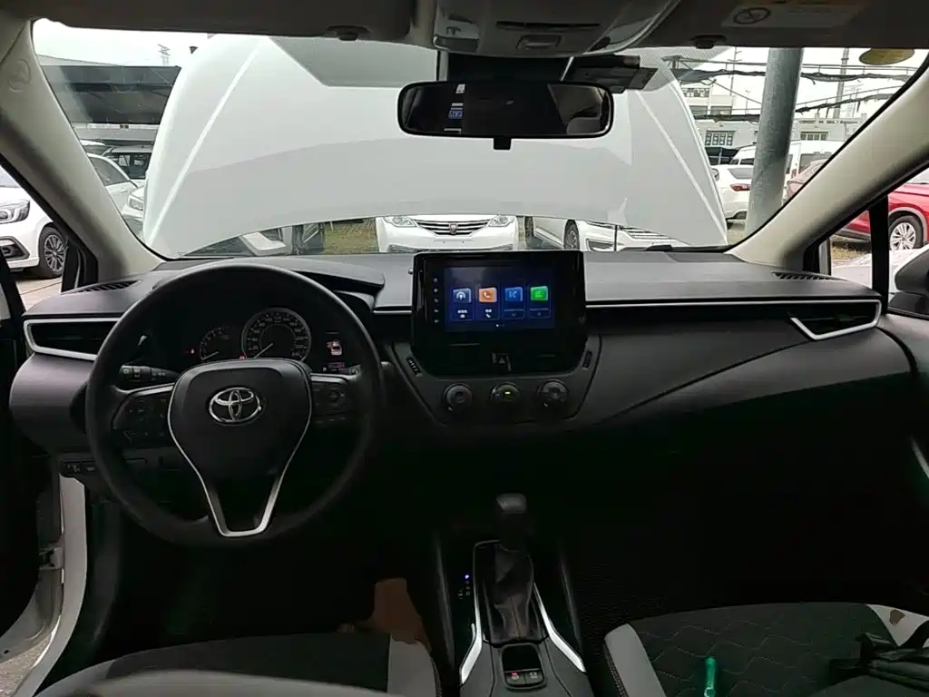 Toyota Corolla — миниатюра 10