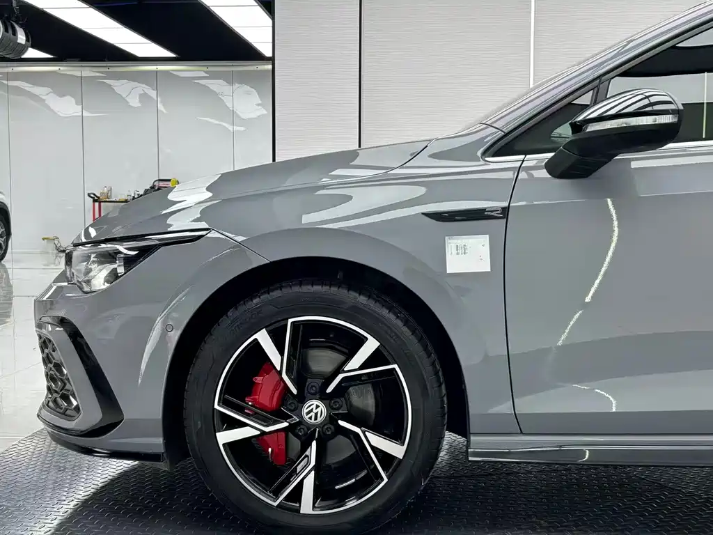 Volkswagen Golf — миниатюра 8